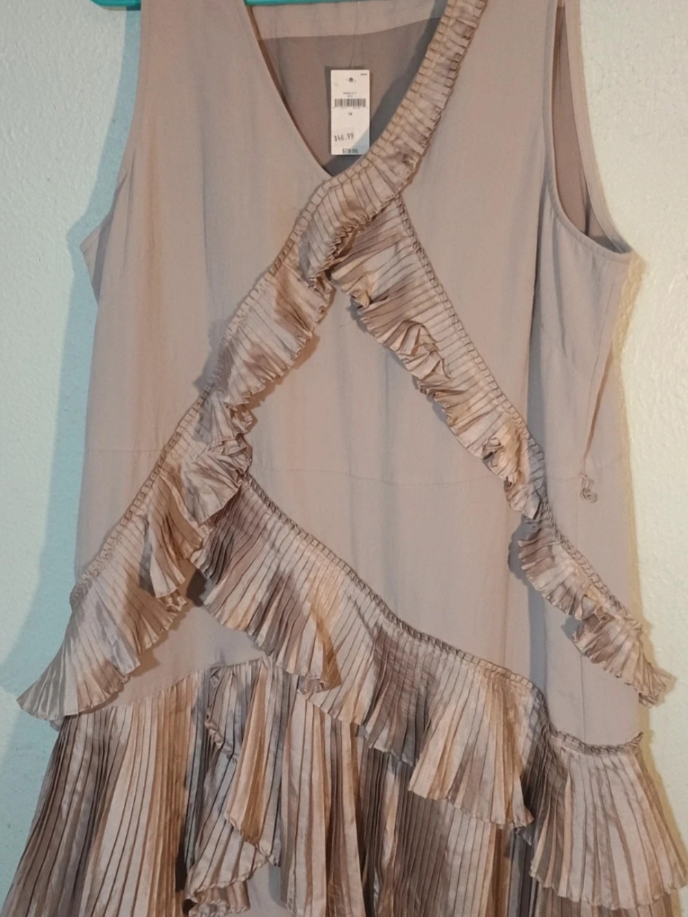 Gap Sleeveless Ruffle Detail Women’s Top - Taupe Size 14 Nwt